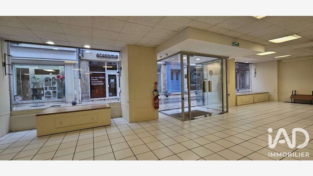 Vente local commercial 110m² à Castres centre