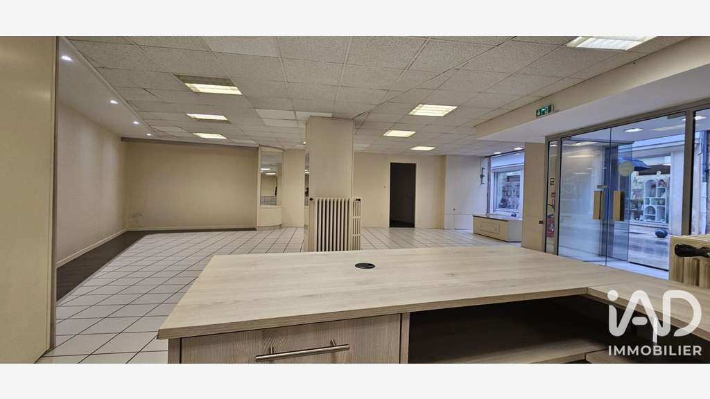 Vente local commercial 110m² à Castres centre