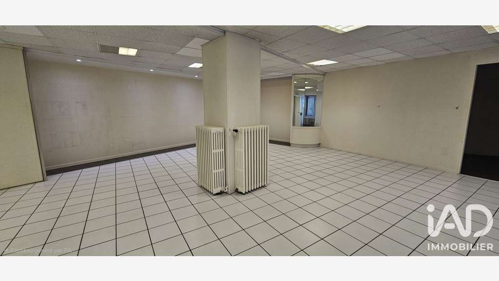 Vente local commercial 110m² à Castres centre