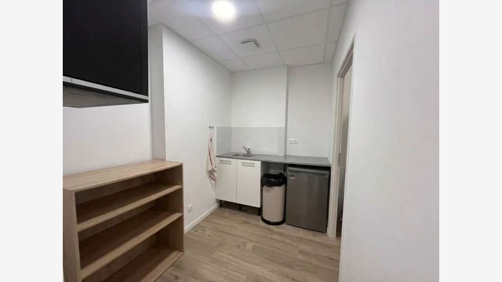 Vente local commercial rénové 62m² Toulon Beaulieu