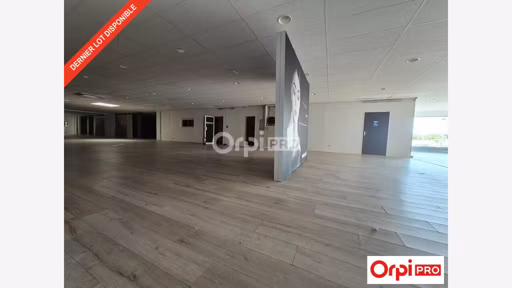 Local d'activité 291m² à vendre à Bourg de Péage