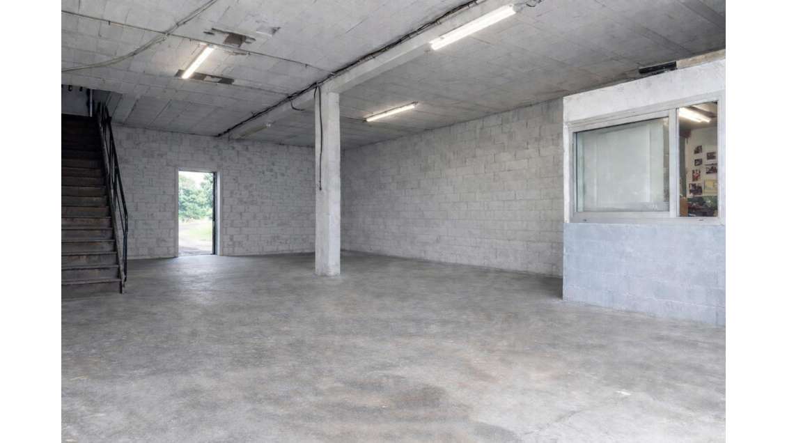 Local d’activité avec logement de fonction au Muy