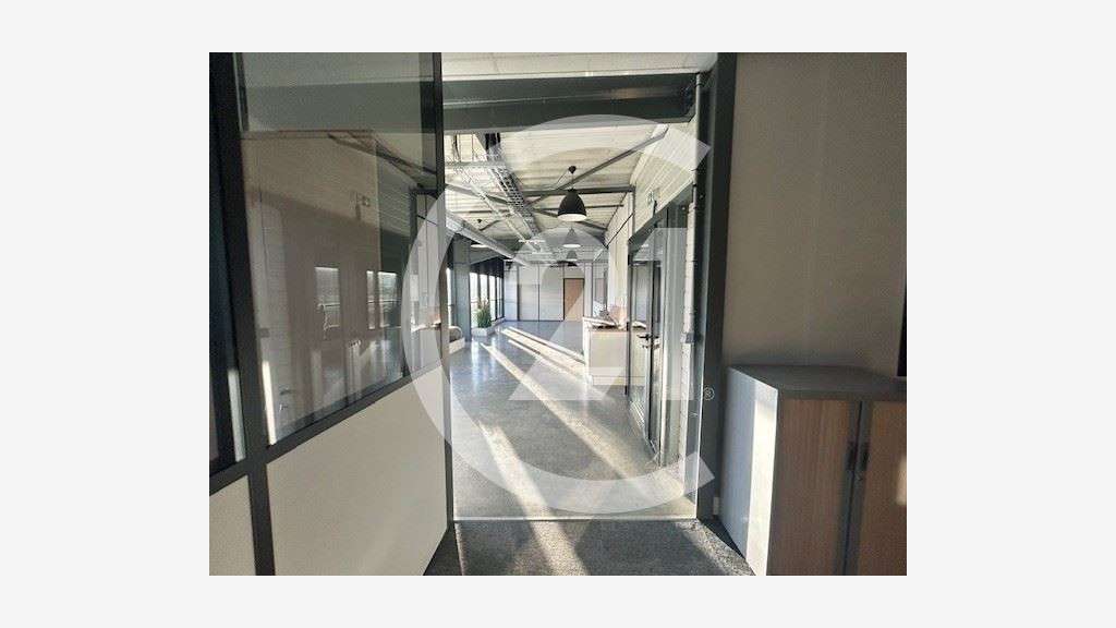 Vente local d'activité 780m² à Loriol-sur-Drôme