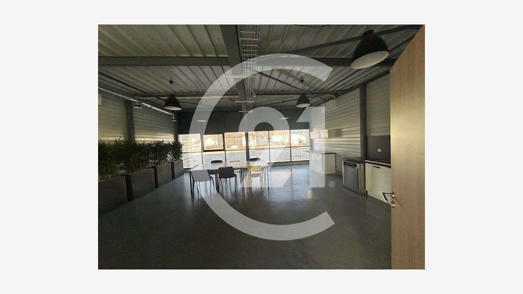 Vente local d'activité 780m² à Loriol-sur-Drôme
