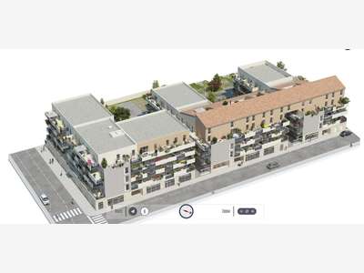 Local 83 m² à vendre à Miramas centre 13140