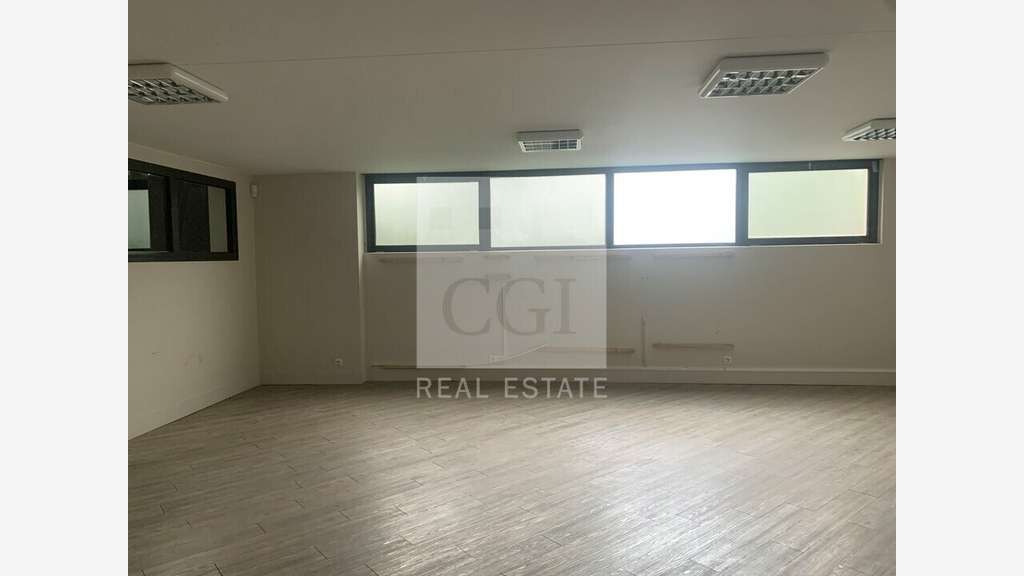 Vente local d'activité 222m² à Bron
