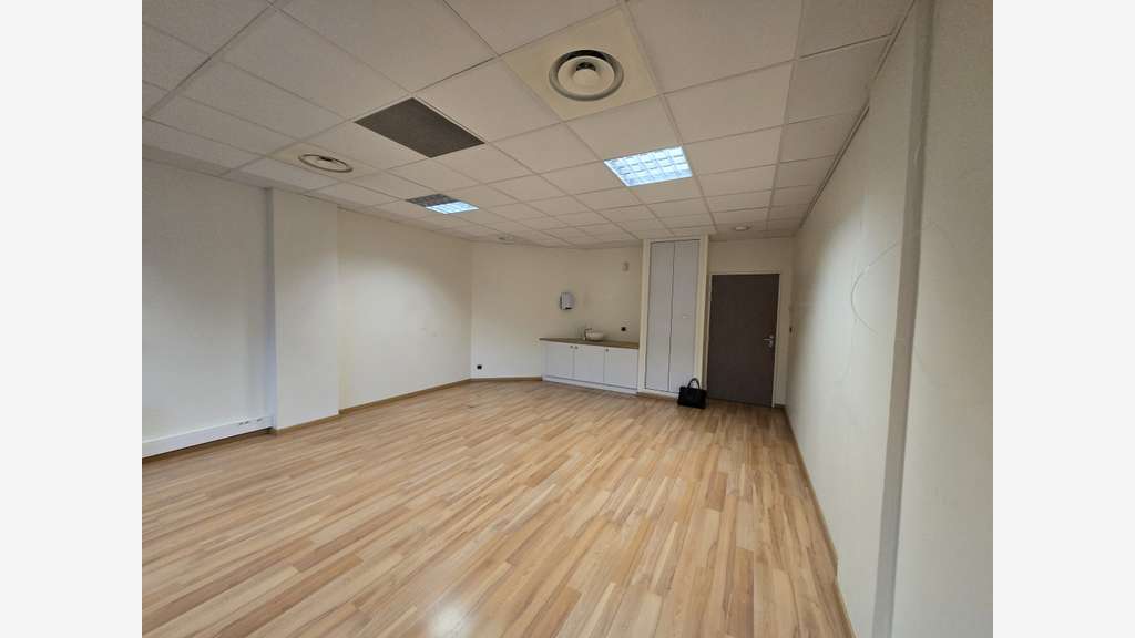 AV local de santé 40m² à La Valette Valgora