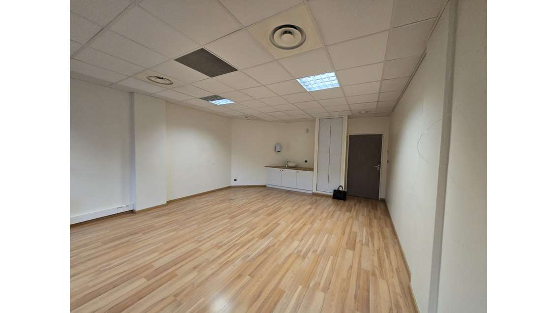 AV local de santé 40m² à La Valette Valgora 