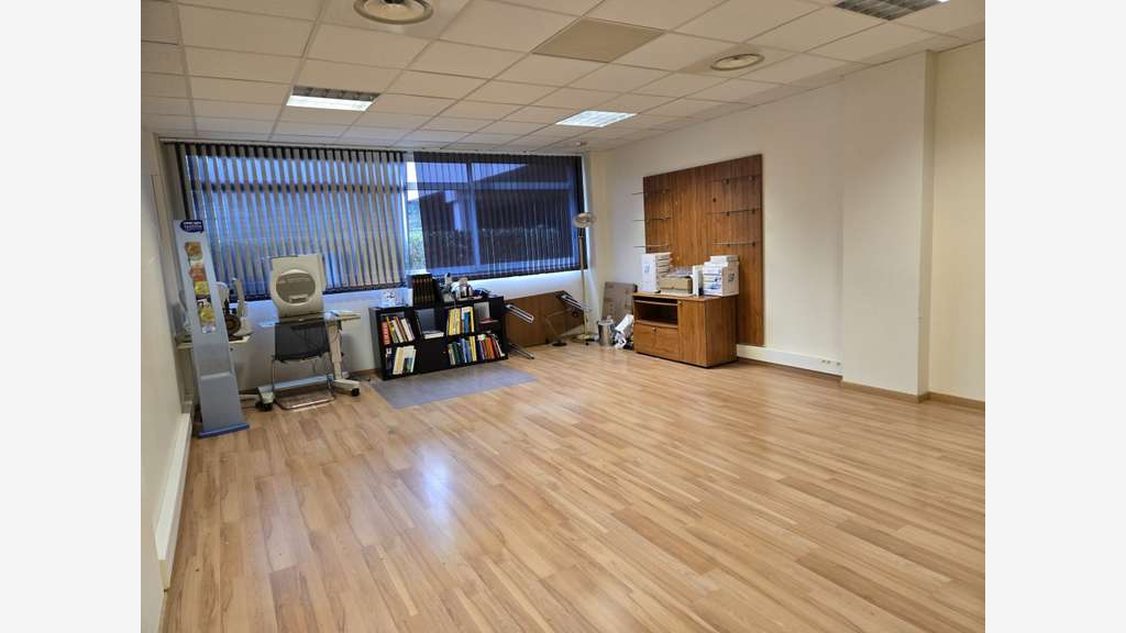 AV local de santé 40m² à La Valette Valgora