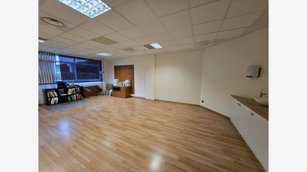AV local de santé 40m² à La Valette Valgora