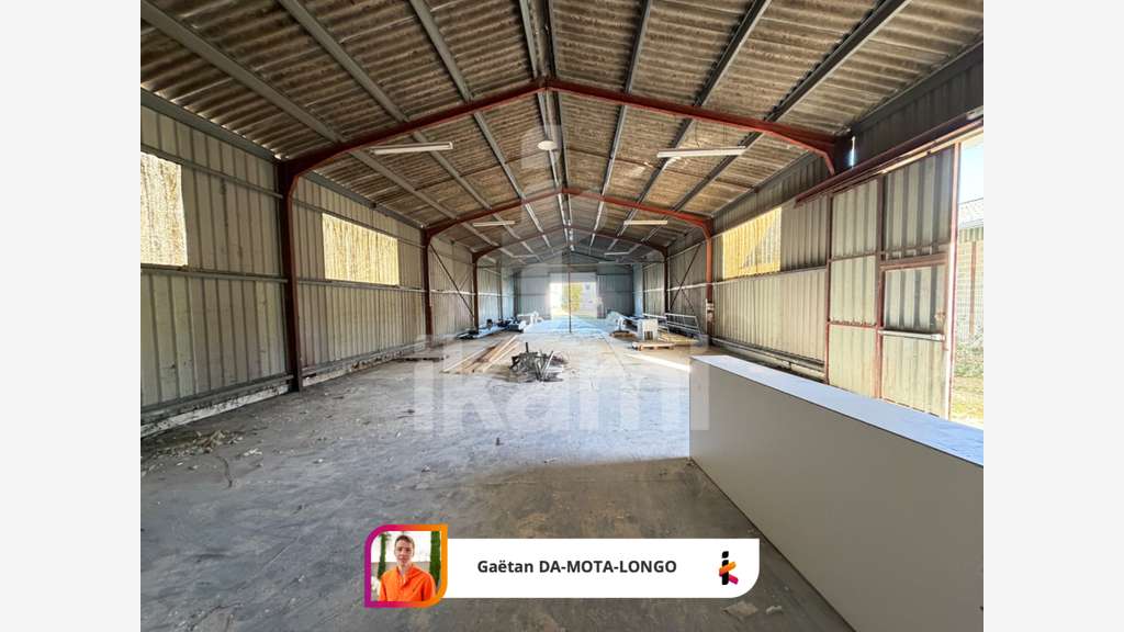 AV local modulable 709m² avec terrasse à La Teste