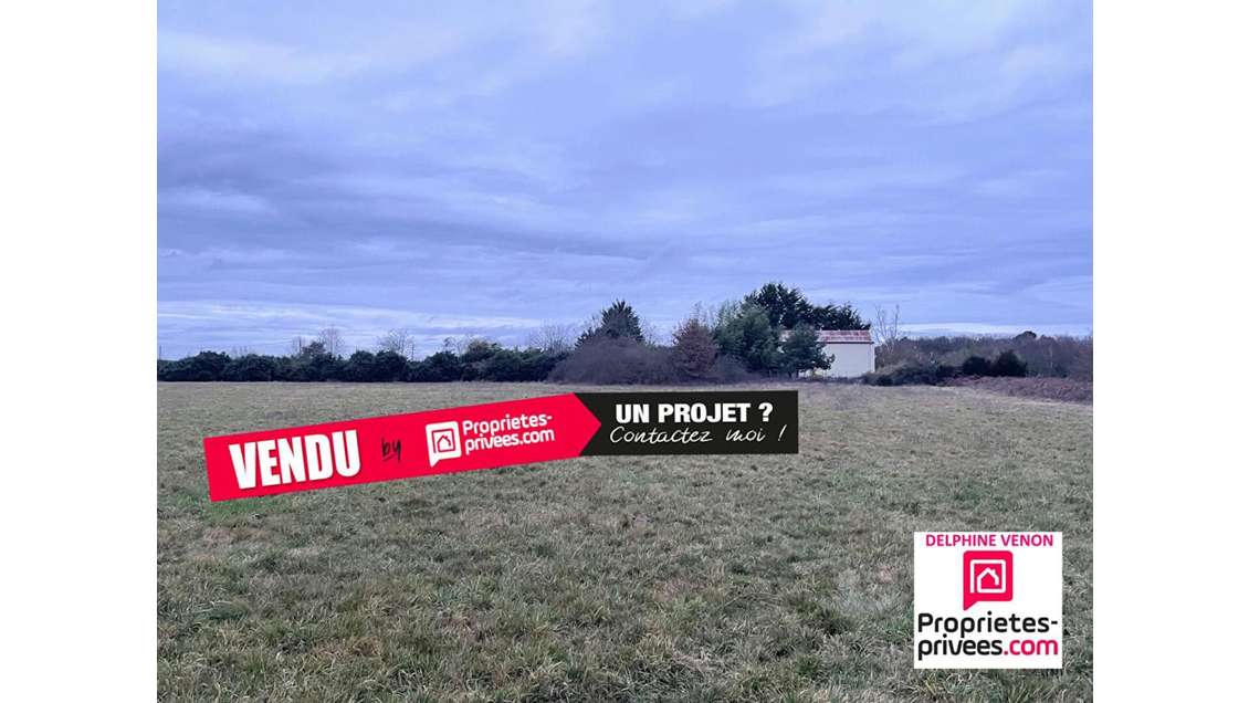 Local professionnel 170m² à Saint-Martin-d'Abbat