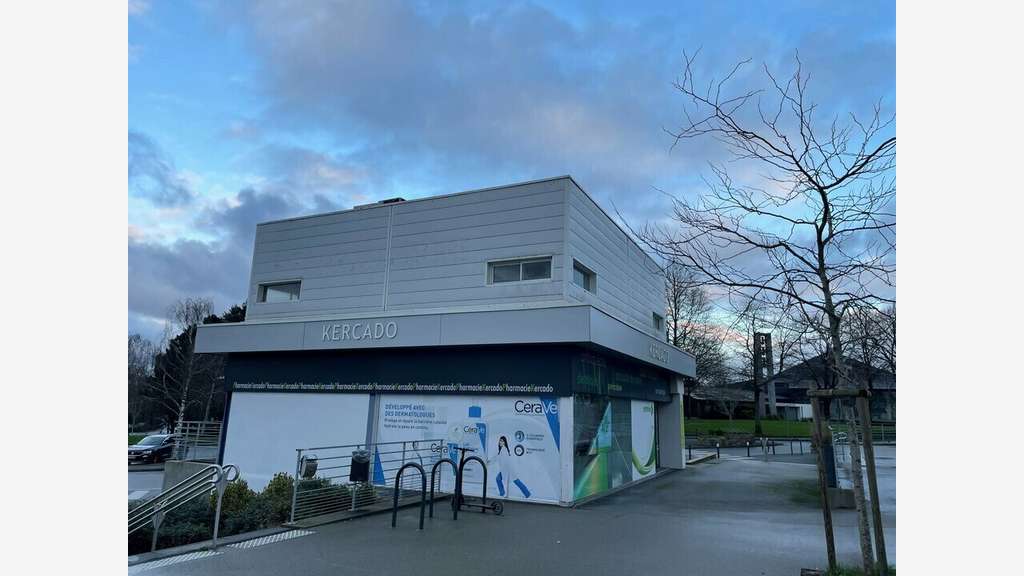 Vente local professionnel 190m² à Vannes