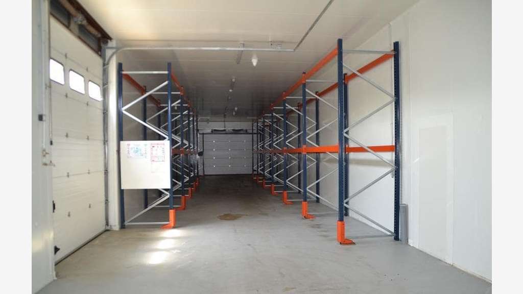 AV bâtiment agroalimentaire 1700m² à Blois
