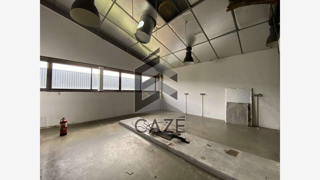 Vente bâtiment mixte 2773m² en za à Bordeaux Lac