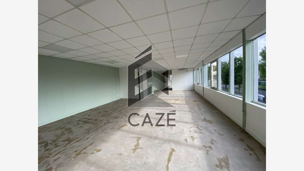 Vente bâtiment mixte 2773m² en za à Bordeaux Lac