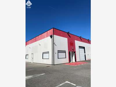 A vendre bâtiment industriel de 335m² à Goderville