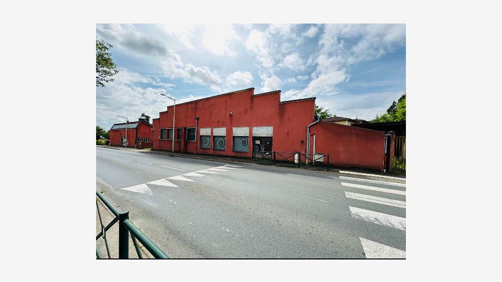 AV local d'activité 945m² à Limas Rue de Maladière