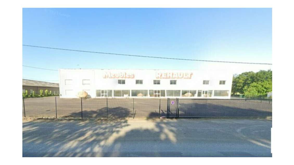 Local 2000m² sur 6671m² à vendre à Saint-Domineuc