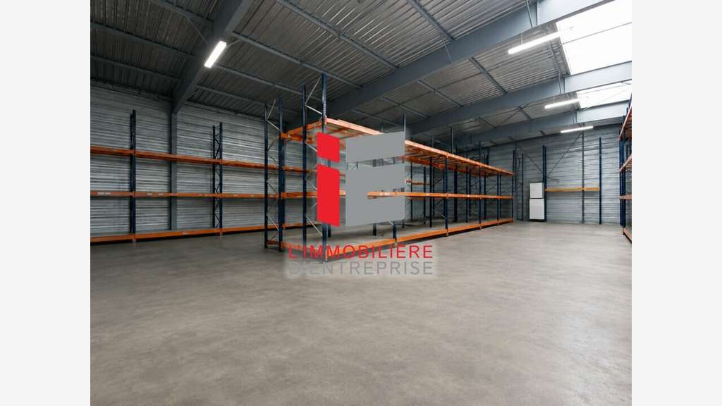 Local d'activité 1025m² à vendre à Vitré - Janzé