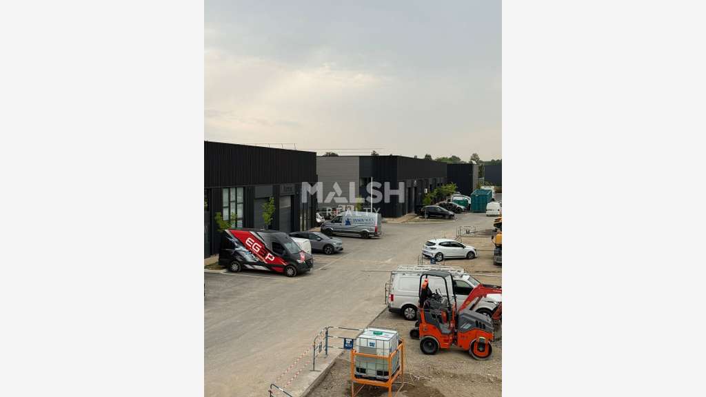 Vente local d'activité neuf de 1709m² à Trévoux