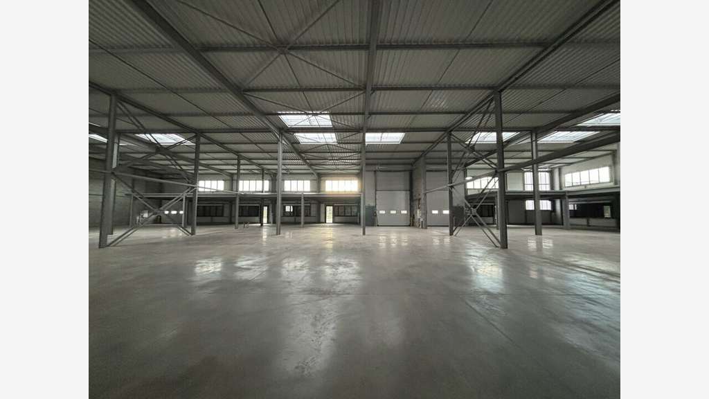Vente local 4301m² ZI Les Lônes à Pierre-Bénite