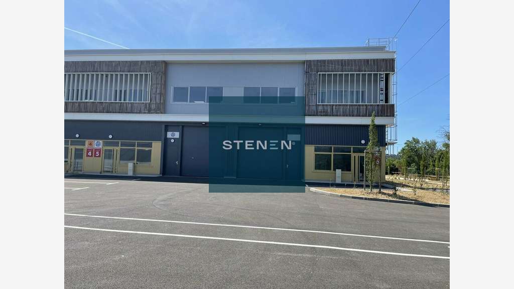 Vente VEFA locaux d'activités 578m² à Rousset