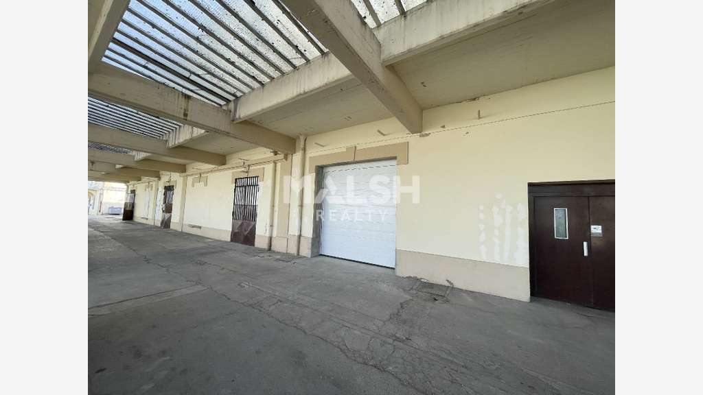 Locaux d'activités 754m² à vendre à Saint Fons