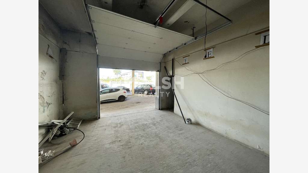 Locaux d'activités 754m² à vendre à Saint Fons