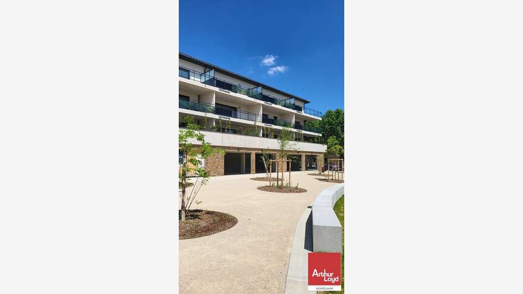 Local commercial neuf 145m² en RDC à vendre Allan