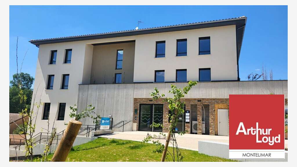 Local commercial neuf 168m² à vendre en RDC Allan