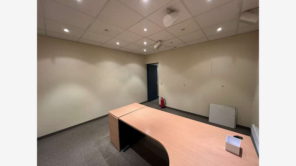 Vente local commercial de 135 m² Angoulême centre
