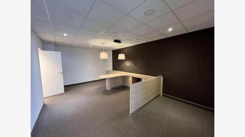 Vente local commercial de 135 m² Angoulême centre