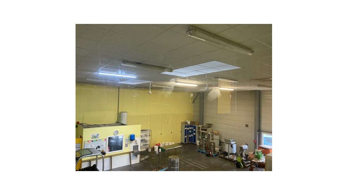 Locaux 730m² à vendre à Cournon-d'Auvergne