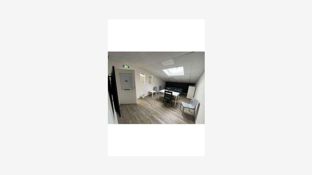 Vente bureau occupé aux Angles