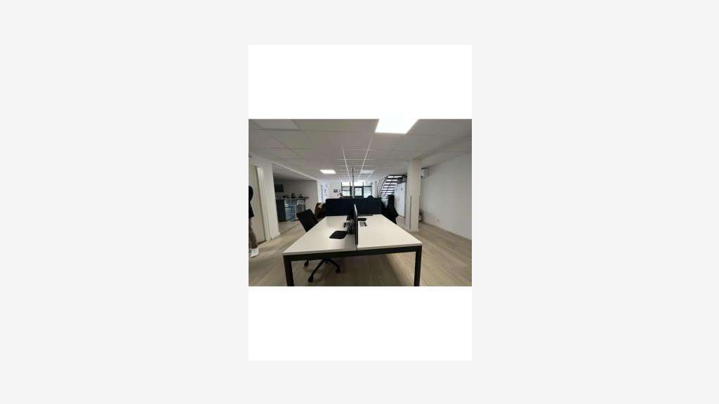 Vente bureau occupé aux Angles