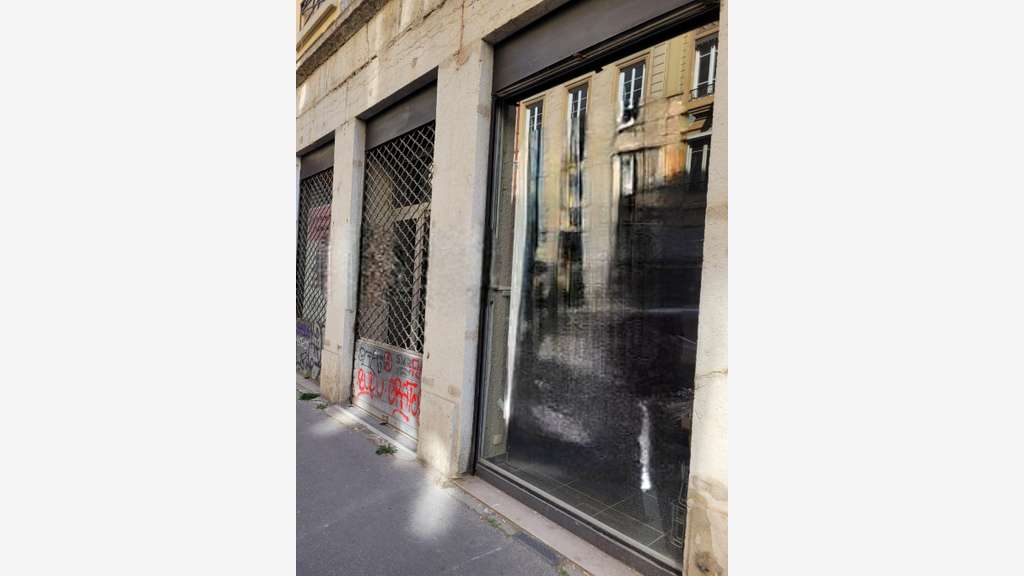 Vente très beau local à Lyon 6 prox. Quai Sarrail