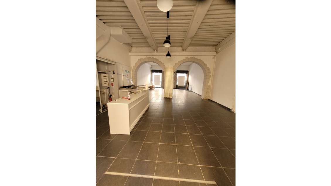 Vente très beau local à Lyon 6 prox. Quai Sarrail