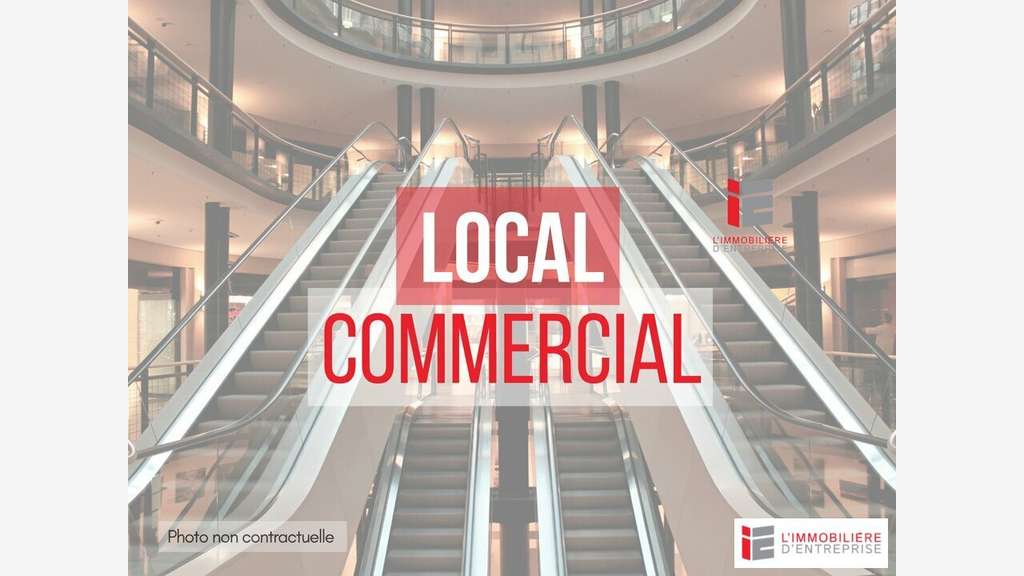 AV local commercial 1087m² à Pleurtuit 