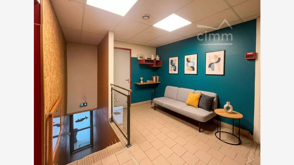 Vente local commercial 155m² à Crolles centre
