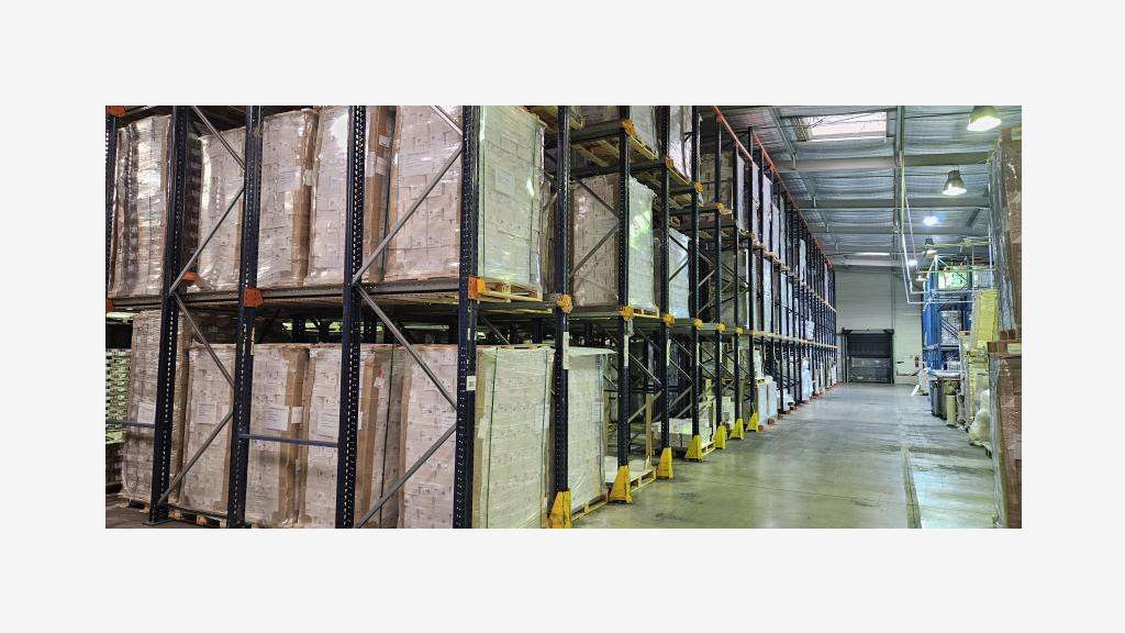 À vendre locaux industriels 5097m² à Entraigues