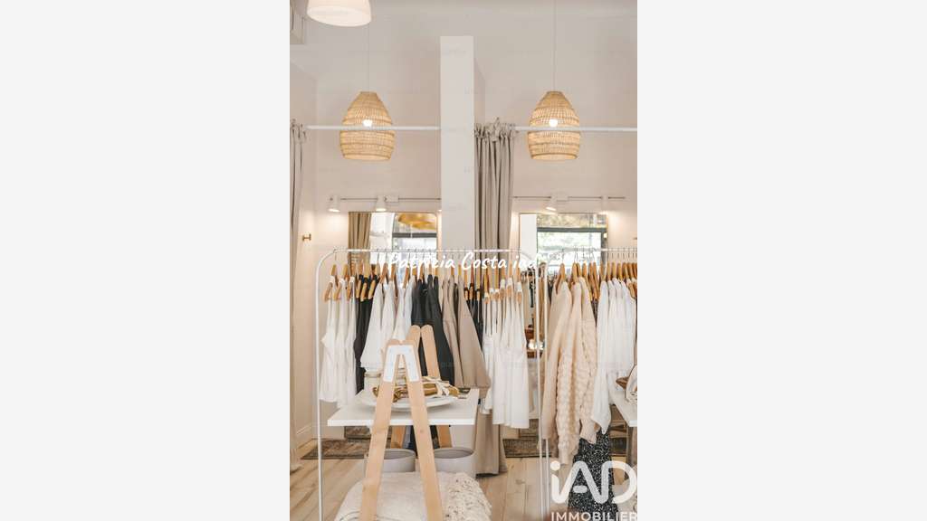 AV local commercial de 50m² à Saint-Raphaël