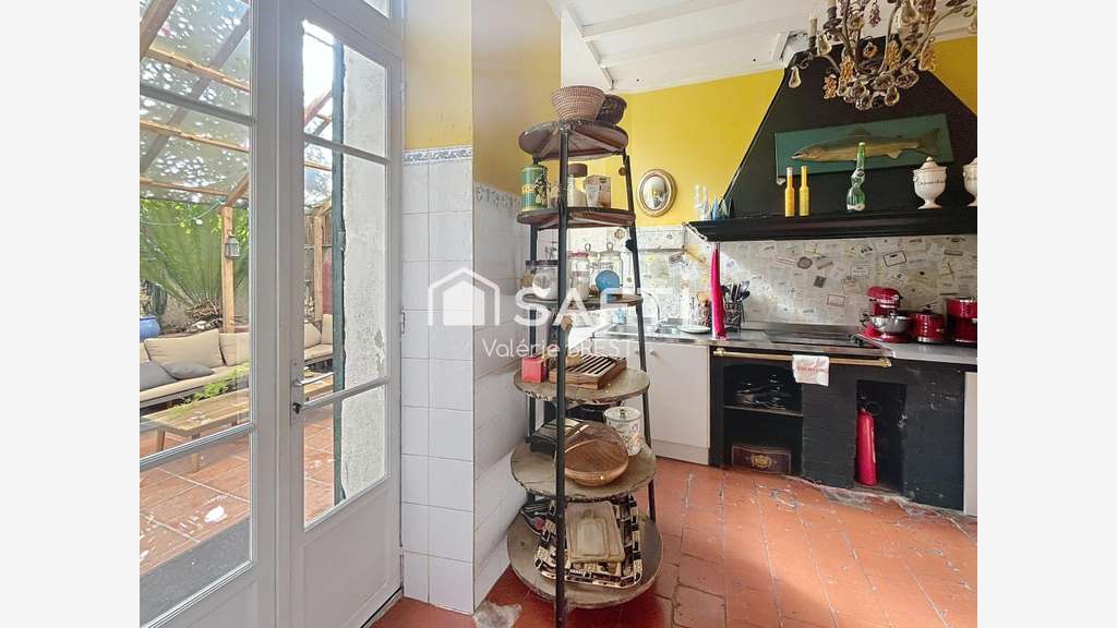Bail à céder local + appart 122m² Marseille 13006