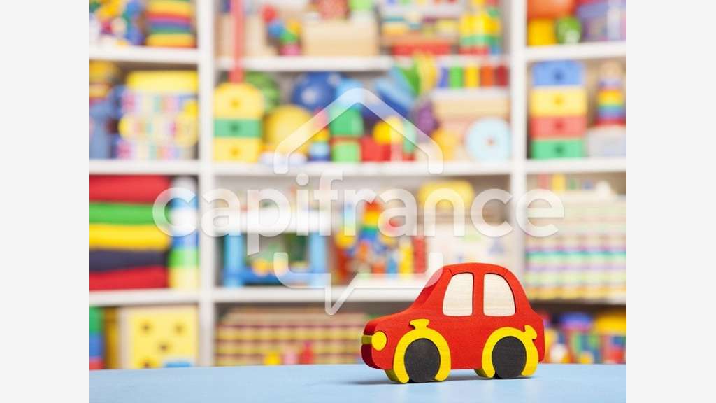 Vente grande surface commerciale à Sarlat centre 