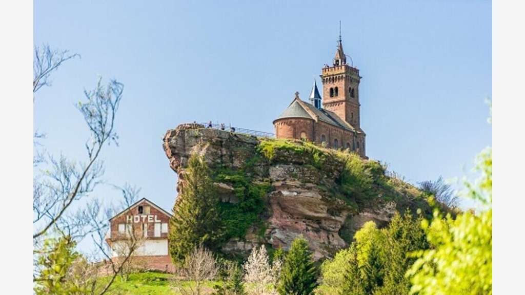 Vente terrain tourisme 30000m² à Dabo