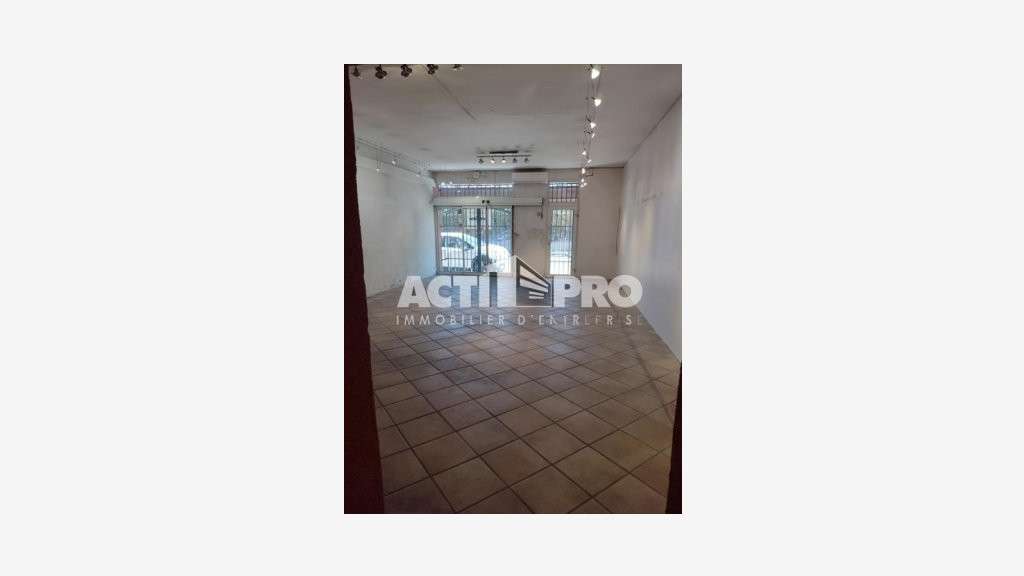 À vendre local commercial 140m² Perpignan