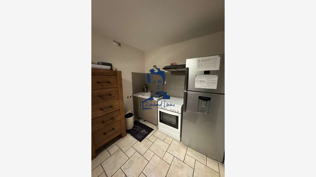 Vente murs commerciaux de 392m² à Chehéry