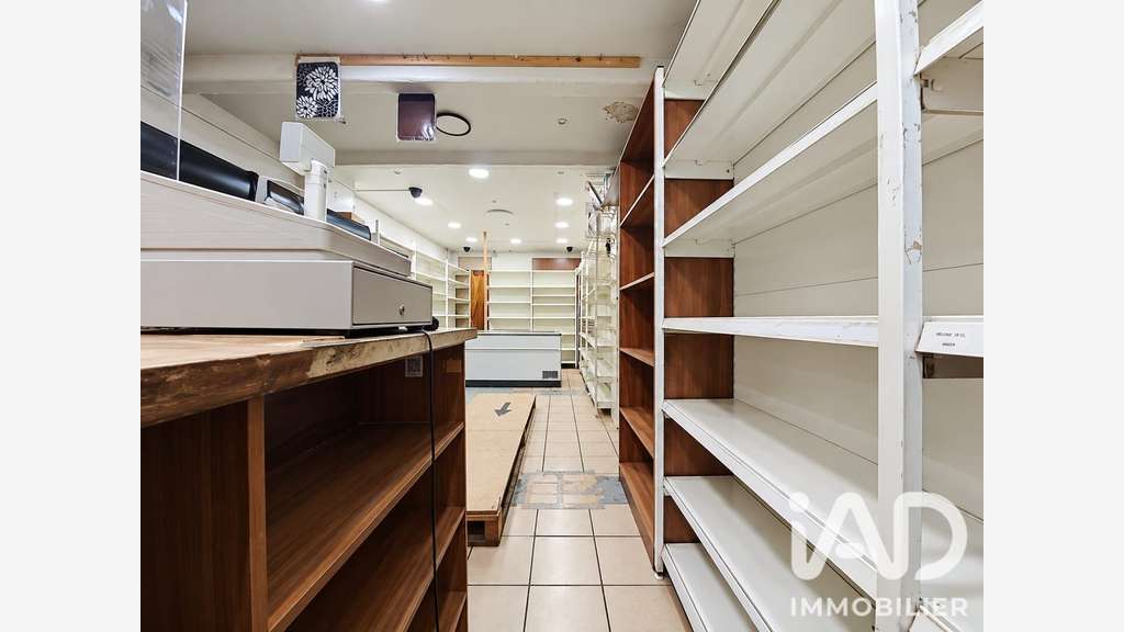 Vente local commercial avec vitrine à Alfortville