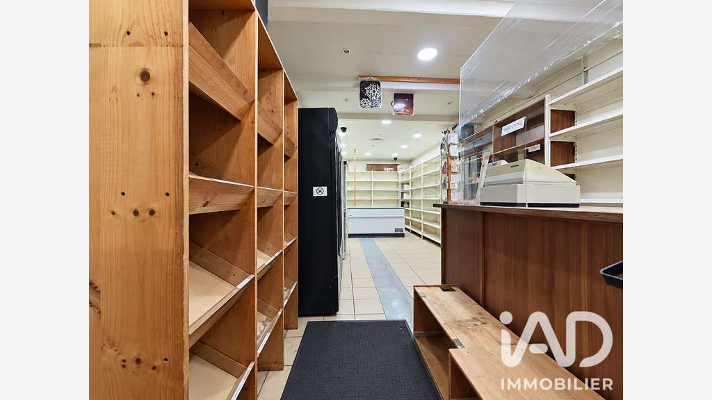 Vente local commercial avec vitrine à Alfortville