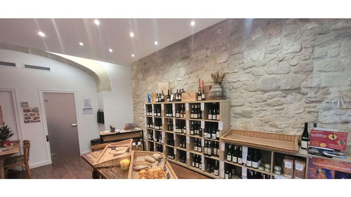 Vente murs commerciaux 37m² à Avignon intramuros